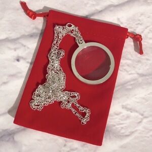 Functional Jewelry Silver Chain Necklace with Magnifying Glass Pendant 1.5” NWOT